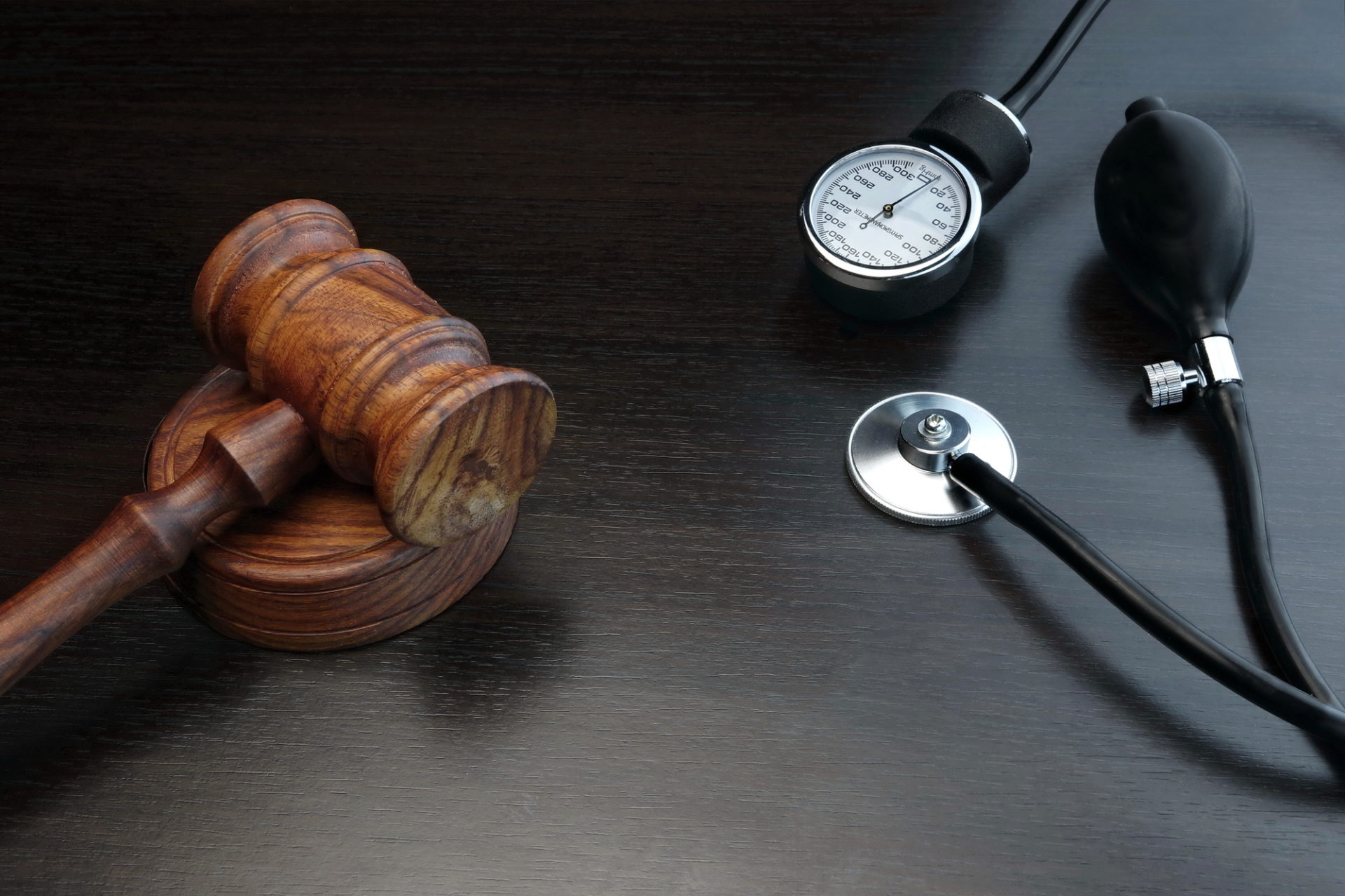 medical-malpractice-how-to-sue-a-doctor-for-pain-and-suffering-lives-on