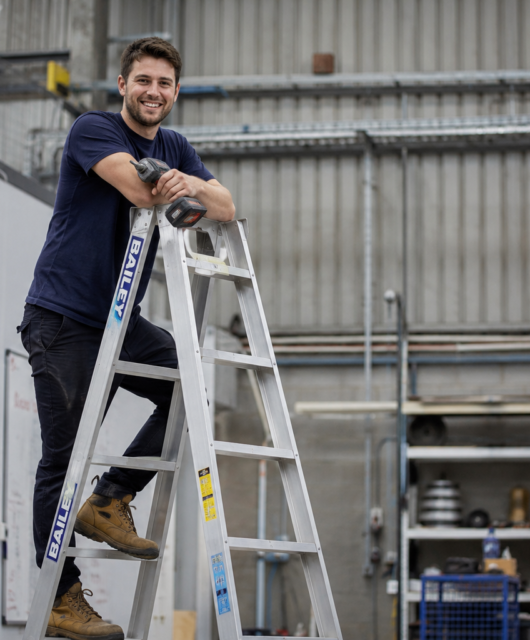 heavy duty aluminum ladders